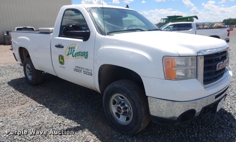 image for item DG5995 2008 GMC Sierra 2500HD pickup truck