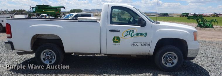 image for item DG5995 2008 GMC Sierra 2500HD pickup truck