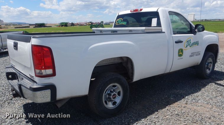 image for item DG5995 2008 GMC Sierra 2500HD pickup truck