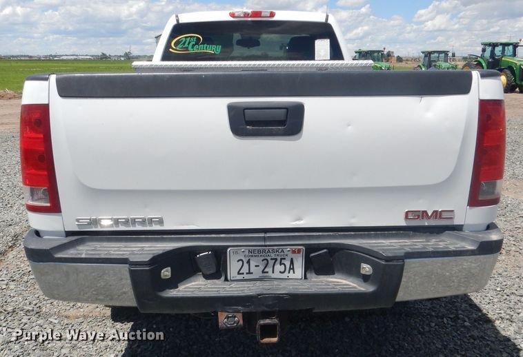 image for item DG5995 2008 GMC Sierra 2500HD pickup truck