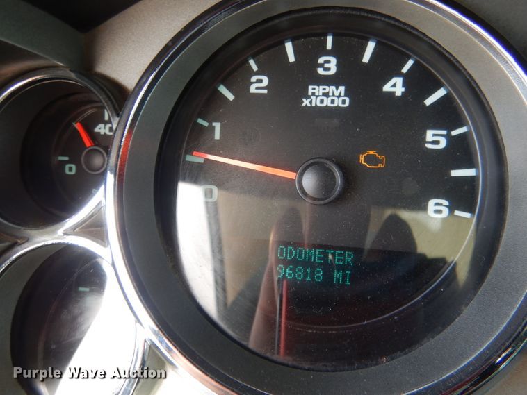 image for item DG5995 2008 GMC Sierra 2500HD pickup truck