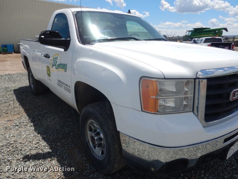 image for item DG5995 2008 GMC Sierra 2500HD pickup truck