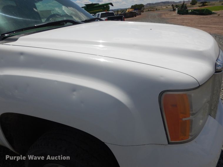 image for item DG5995 2008 GMC Sierra 2500HD pickup truck