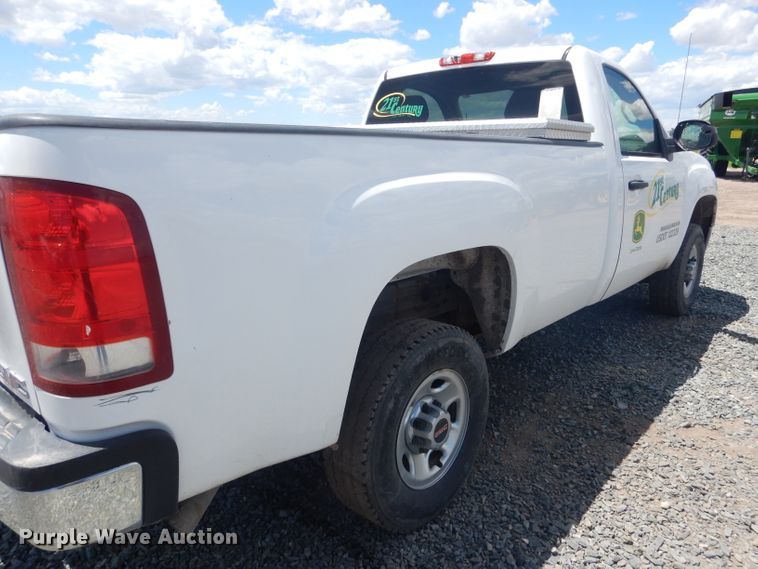 image for item DG5995 2008 GMC Sierra 2500HD pickup truck