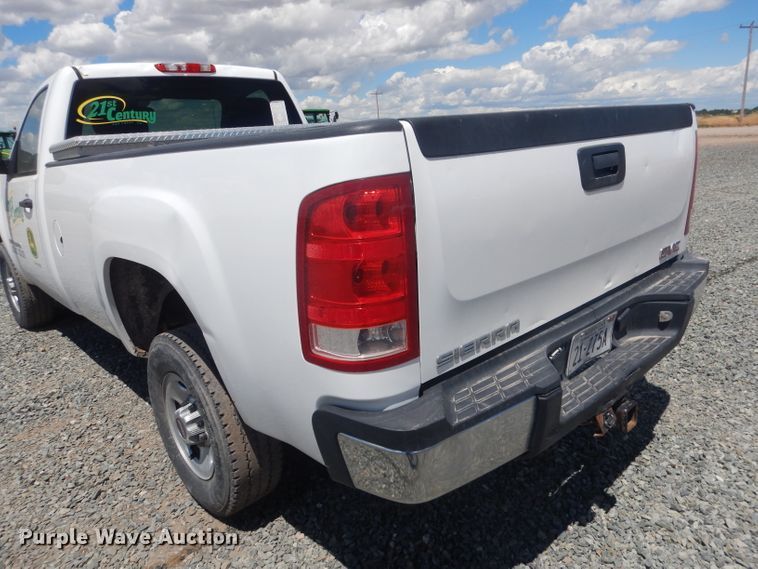 image for item DG5995 2008 GMC Sierra 2500HD pickup truck