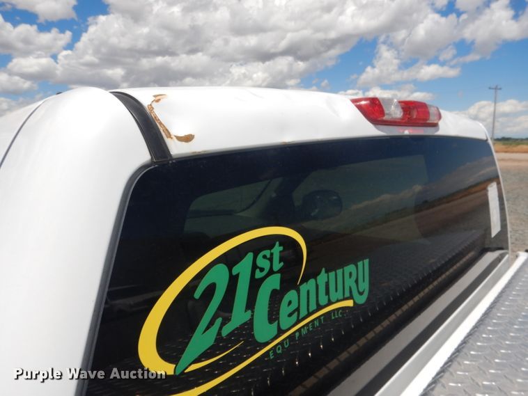 image for item DG5995 2008 GMC Sierra 2500HD pickup truck