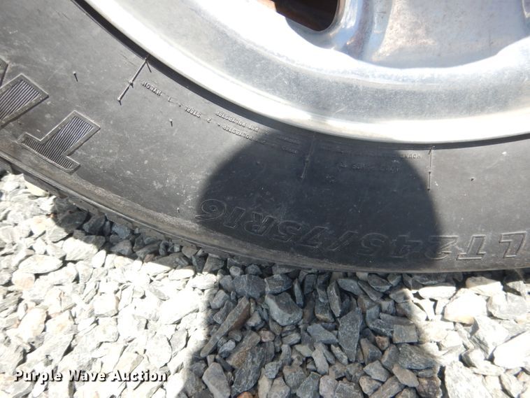 image for item DG5995 2008 GMC Sierra 2500HD pickup truck