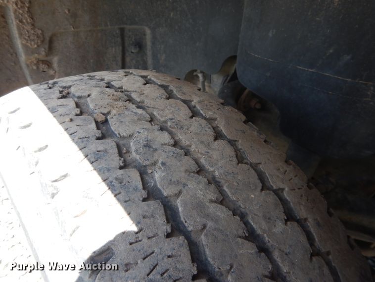 image for item DG5995 2008 GMC Sierra 2500HD pickup truck