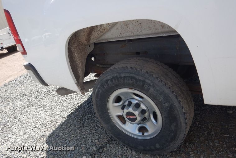 image for item DG5995 2008 GMC Sierra 2500HD pickup truck