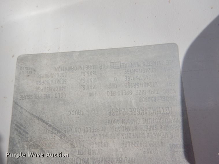 image for item DG5995 2008 GMC Sierra 2500HD pickup truck