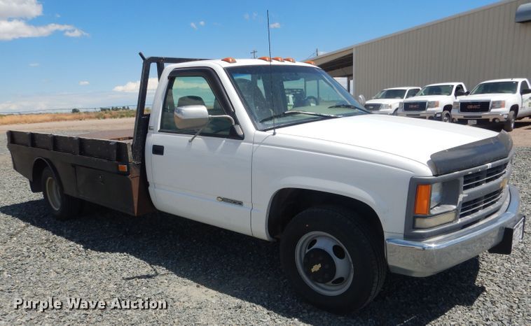 image for item DG5996 1996 Chevrolet 3500  flatbed pickup truck
