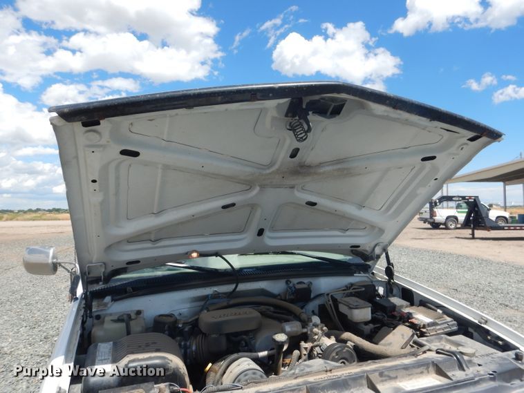 image for item DG5996 1996 Chevrolet 3500  flatbed pickup truck