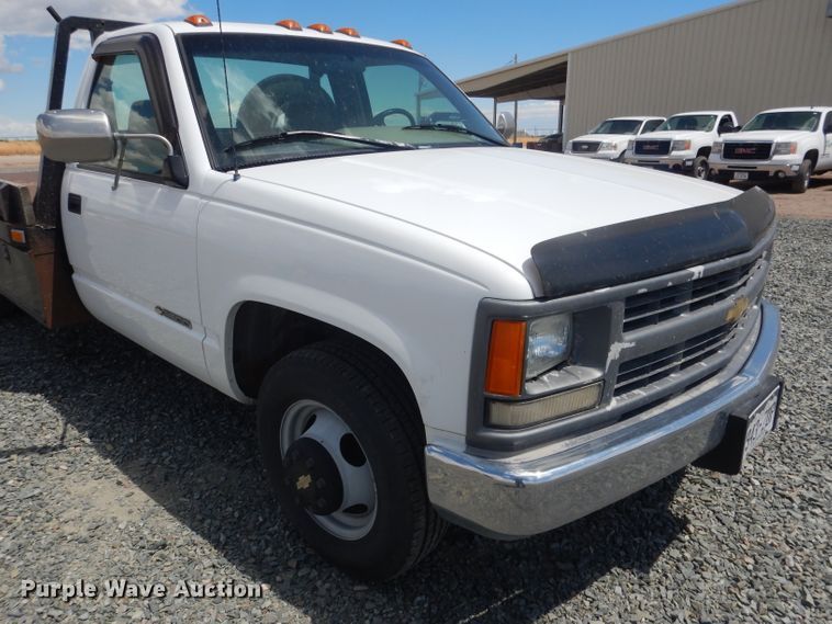 image for item DG5996 1996 Chevrolet 3500  flatbed pickup truck