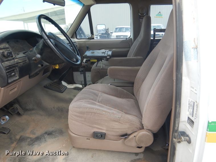 image for item DG5997 1996 Ford F350 XL  SuperCab utility bed pickup truck