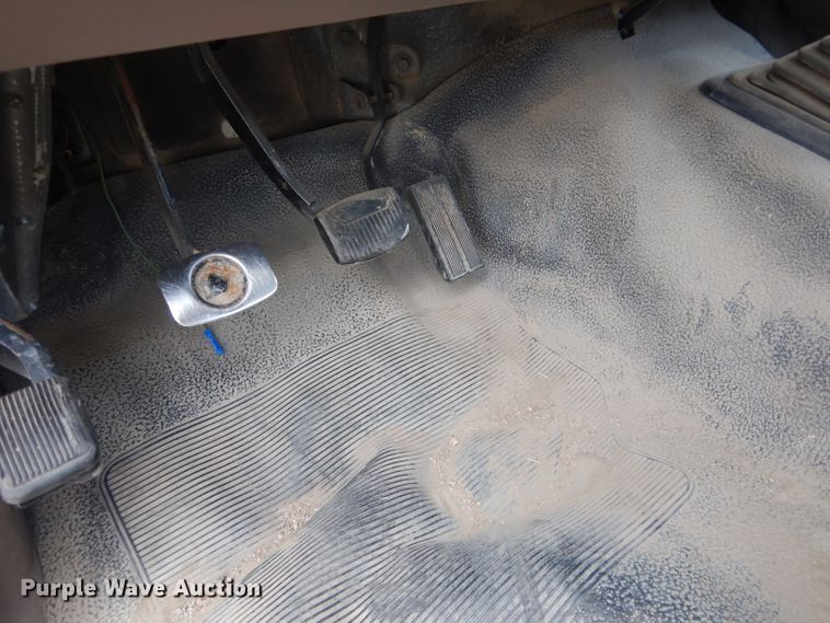 image for item DG5997 1996 Ford F350 XL  SuperCab utility bed pickup truck