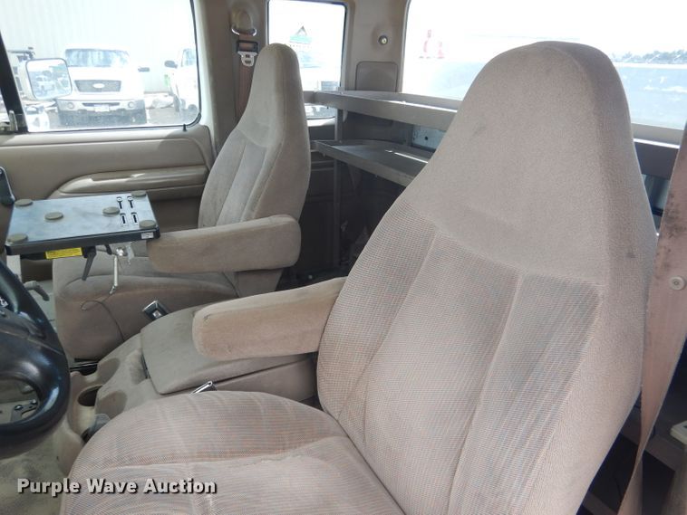 image for item DG5997 1996 Ford F350 XL  SuperCab utility bed pickup truck