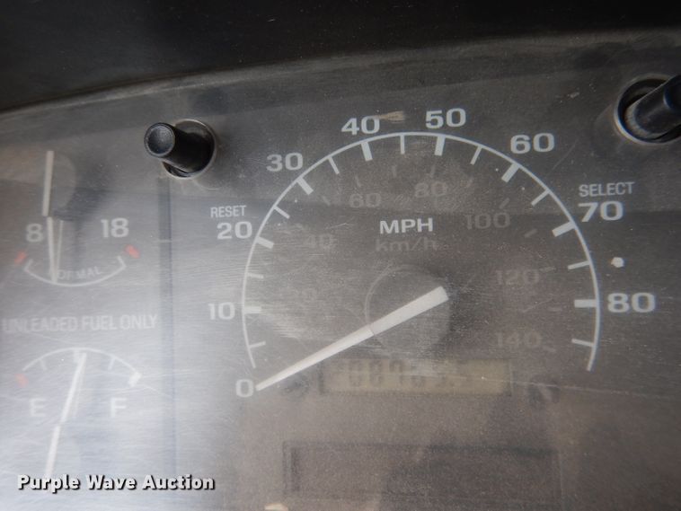 image for item DG5997 1996 Ford F350 XL  SuperCab utility bed pickup truck