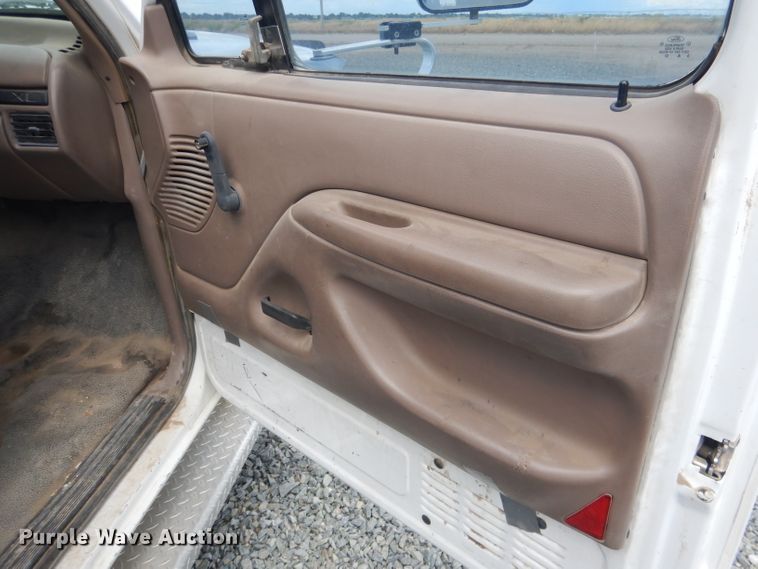 image for item DG5997 1996 Ford F350 XL  SuperCab utility bed pickup truck