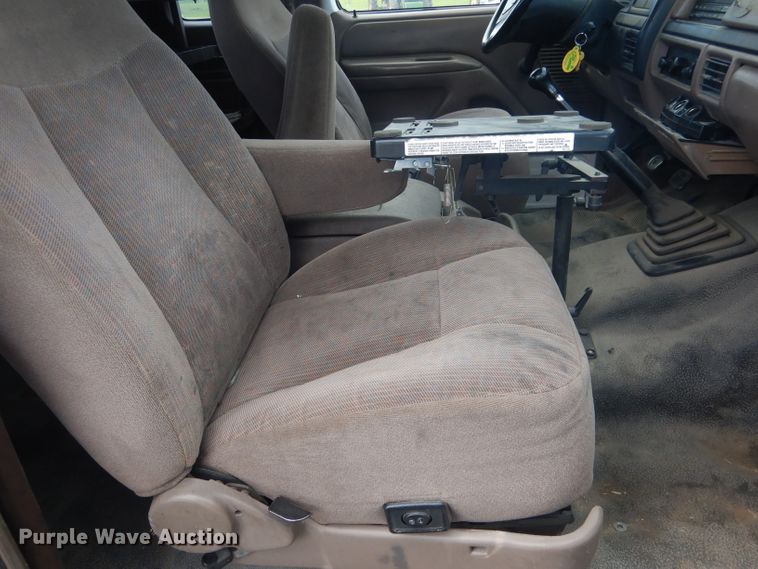 image for item DG5997 1996 Ford F350 XL  SuperCab utility bed pickup truck