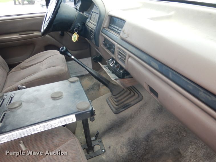 image for item DG5997 1996 Ford F350 XL  SuperCab utility bed pickup truck