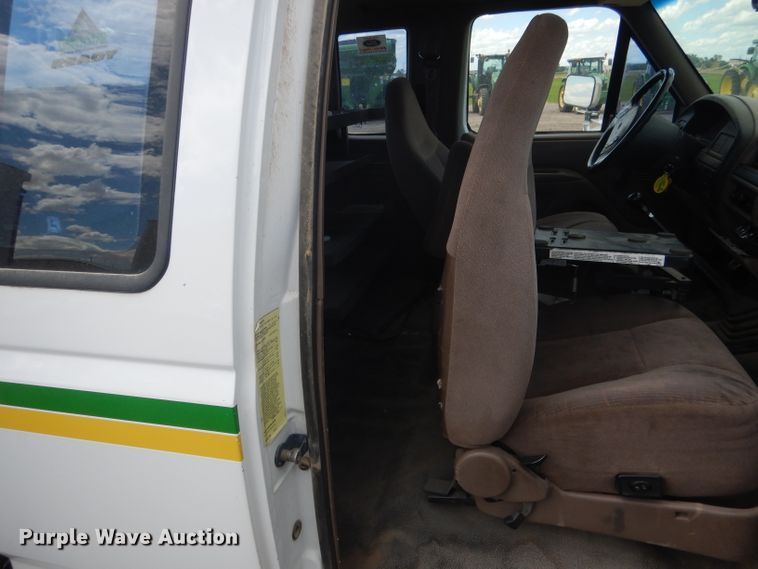 image for item DG5997 1996 Ford F350 XL  SuperCab utility bed pickup truck