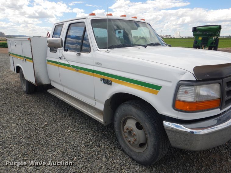 image for item DG5997 1996 Ford F350 XL  SuperCab utility bed pickup truck