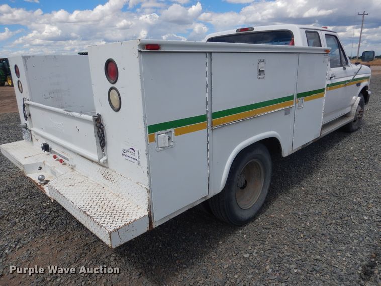 image for item DG5997 1996 Ford F350 XL  SuperCab utility bed pickup truck