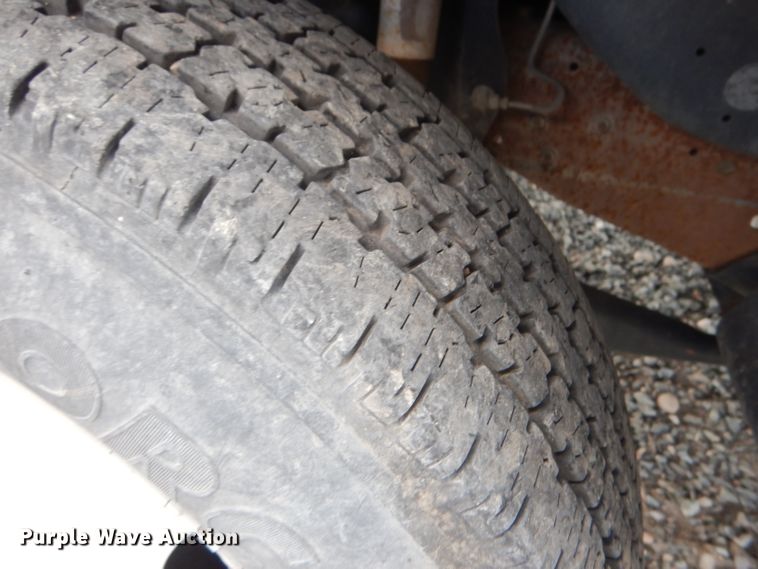 image for item DG5997 1996 Ford F350 XL  SuperCab utility bed pickup truck