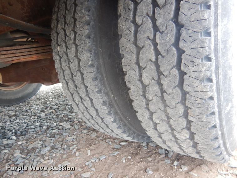 image for item DG5997 1996 Ford F350 XL  SuperCab utility bed pickup truck