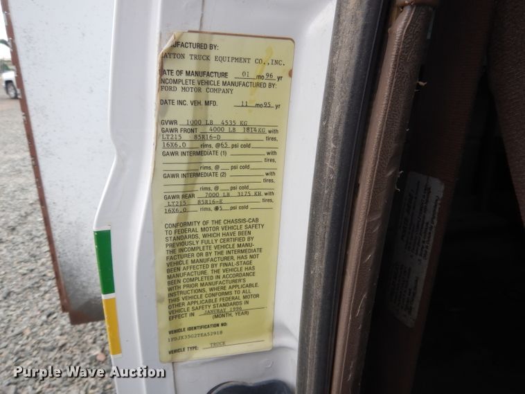 image for item DG5997 1996 Ford F350 XL  SuperCab utility bed pickup truck