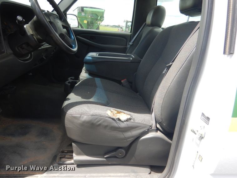 image for item DG5998 2005 GMC Sierra 1500  pickup truck