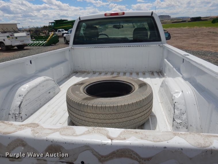 image for item DG5998 2005 GMC Sierra 1500  pickup truck