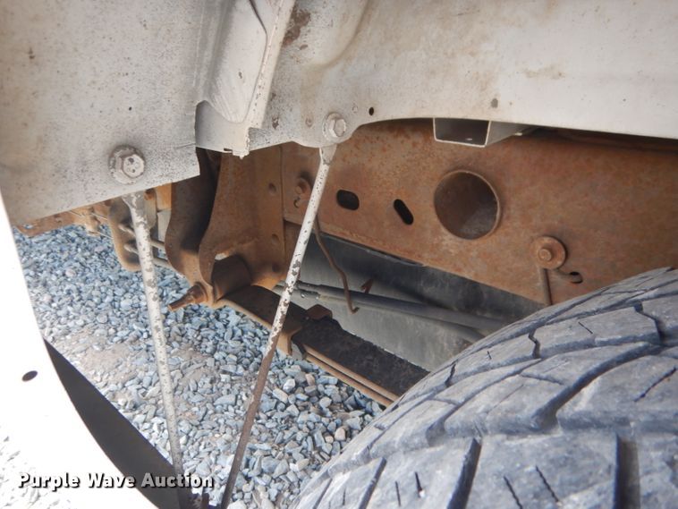 image for item DG5998 2005 GMC Sierra 1500  pickup truck