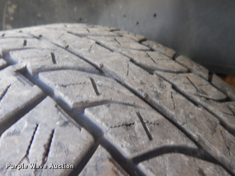 image for item DG5998 2005 GMC Sierra 1500  pickup truck