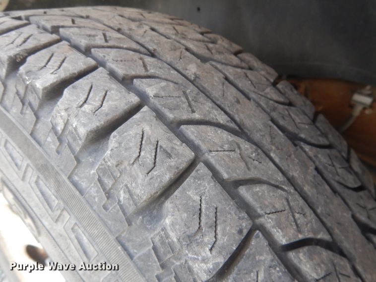 image for item DG5998 2005 GMC Sierra 1500  pickup truck