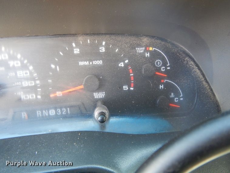 image for item DG6796 2004 Ford F350 Super Duty  Crew Cab flatbed pickup truck