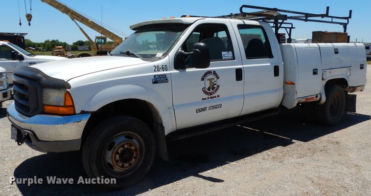 image for item DG6798 2000 Ford F550 Super Duty  utility bed truck