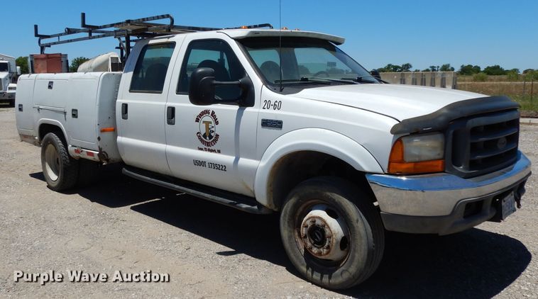 image for item DG6798 2000 Ford F550 Super Duty  utility bed truck