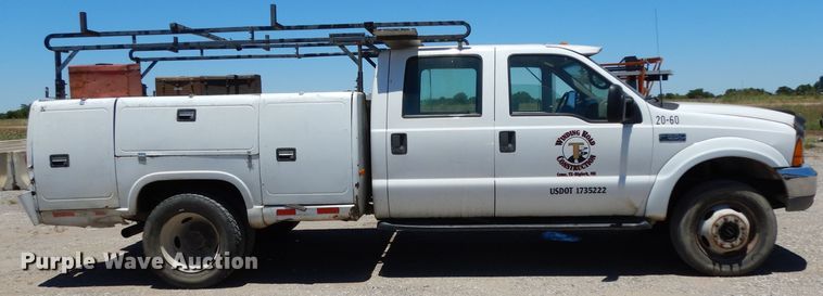 image for item DG6798 2000 Ford F550 Super Duty  utility bed truck