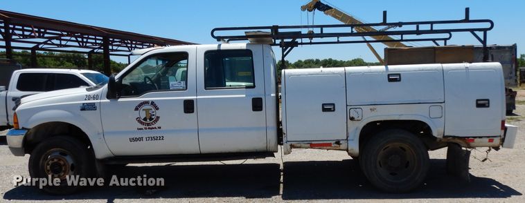 image for item DG6798 2000 Ford F550 Super Duty  utility bed truck