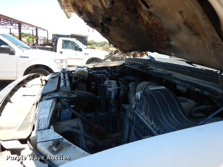 image for item DG6798 2000 Ford F550 Super Duty  utility bed truck