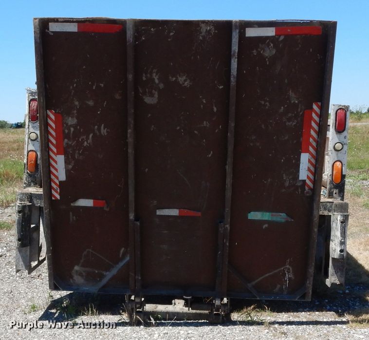 image for item DG6801 1999 Isuzu NPR  flatbed truck