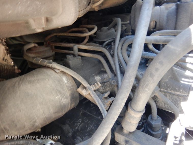 image for item DG6801 1999 Isuzu NPR  flatbed truck