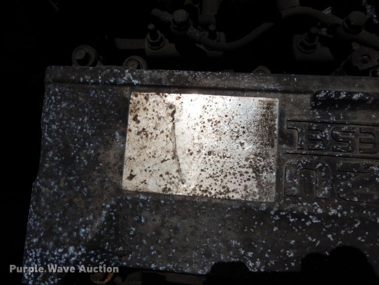 image for item DG6801 1999 Isuzu NPR  flatbed truck