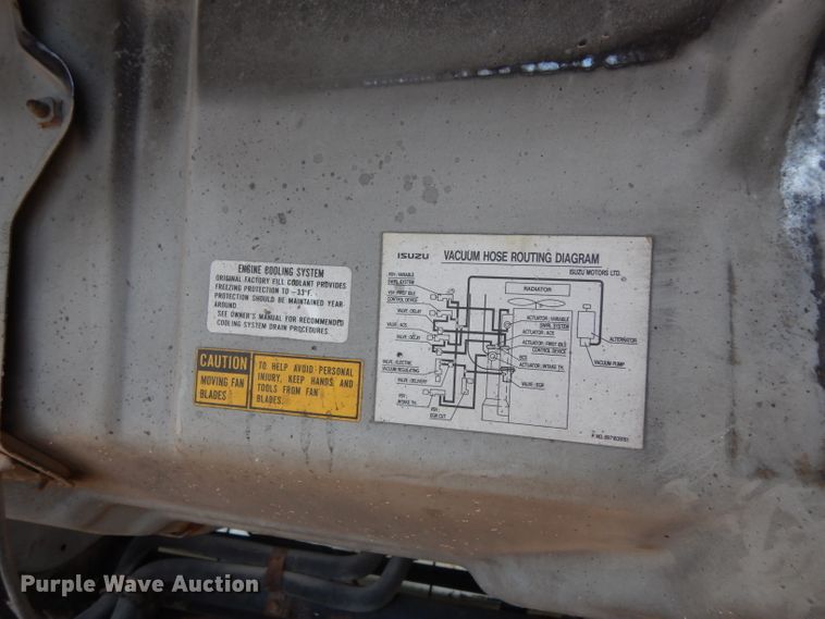 image for item DG6801 1999 Isuzu NPR  flatbed truck