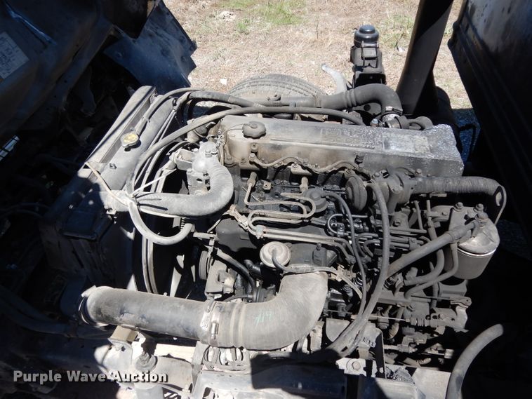 image for item DG6801 1999 Isuzu NPR  flatbed truck