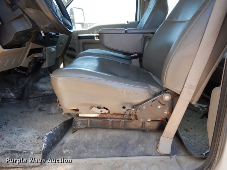 image for item DG6802 2008 Ford F450 Super Duty  flatbed truck