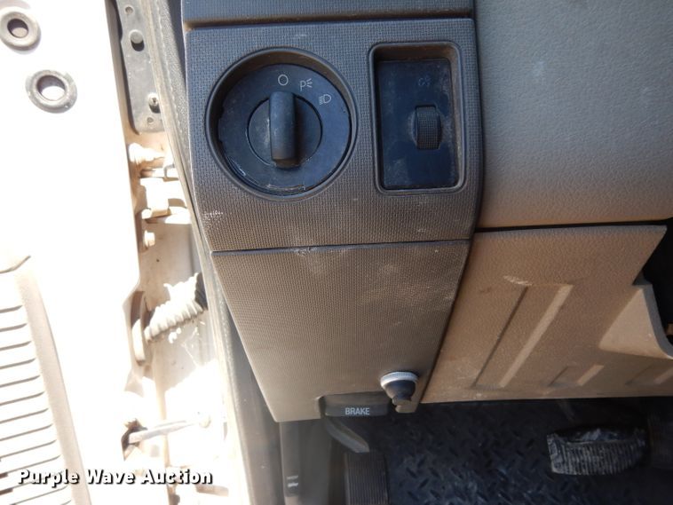 image for item DG6802 2008 Ford F450 Super Duty  flatbed truck