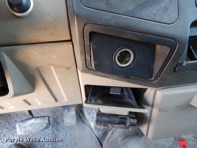 image for item DG6802 2008 Ford F450 Super Duty  flatbed truck