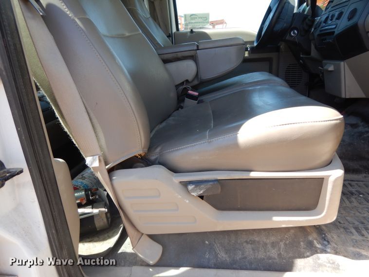 image for item DG6802 2008 Ford F450 Super Duty  flatbed truck